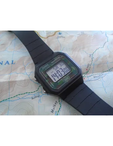 Reloj hombre militar Casio W217H-3BV camuflaje correa goma
