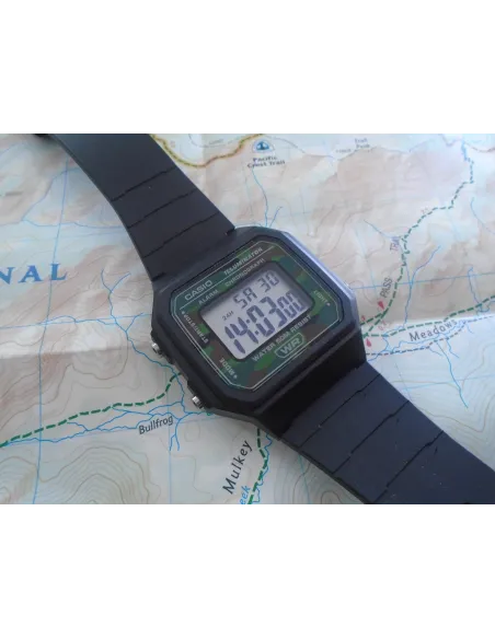 Reloj hombre militar Casio W217H-3BV camuflaje correa goma