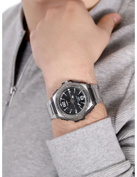 Reloj deportivo hombre Casio MWA-100HD-1AV Luz LED 100m WR correa acero