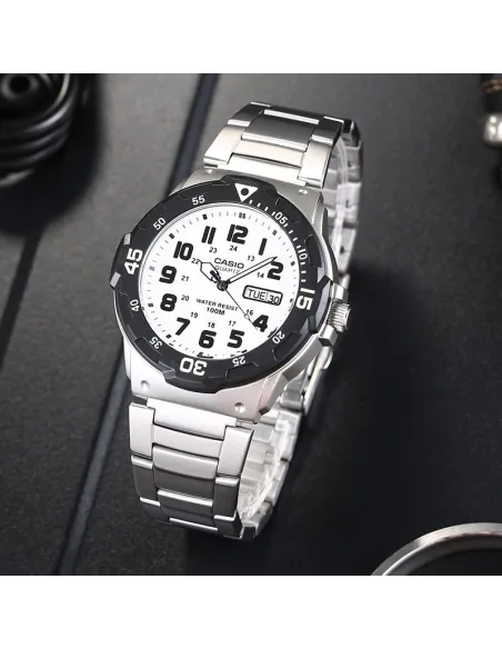 Reloj deportivo hombre Casio MRW-200HD-7BV correa acero