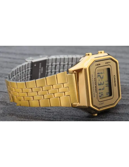 Reloj de mujer de Casio Collection LA680WEGA-9ER Vintage luz LED correa de acero