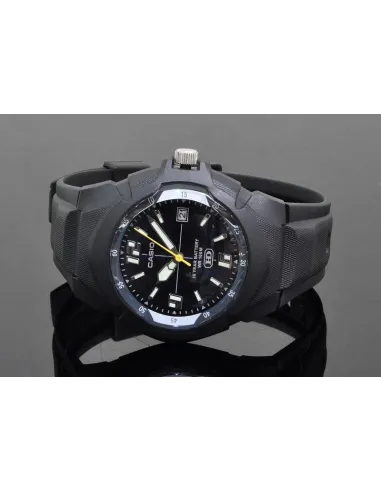 Reloj deportivo clásico hombre Casio MW-600F-1A dial negro correa resina 10 años batería