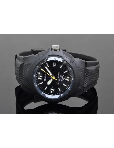 Reloj deportivo clásico hombre Casio MW-600F-1A dial negro correa resina 10 años batería
