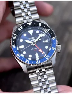 Reloj automático buceo hombre Seiko 5 Sports GMT SSK003K1 dial azul 42.5mm Hardlex con lupa 2