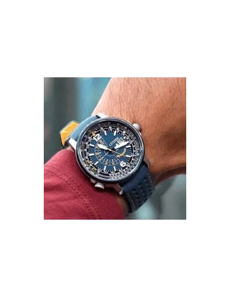 Reloj Aviador hombre Citizen Promaster Nighthawk Blue Angels BJ7007-02L dial azul 42mm correa de cuero 200m