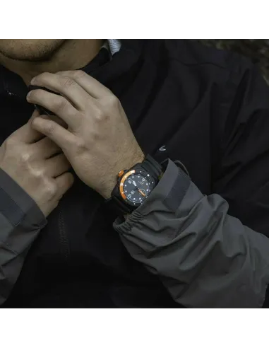 LUMINOX BEAR GRYLLS SURVIVAL XB.3729 42mm BLACK DIAL 200M WR