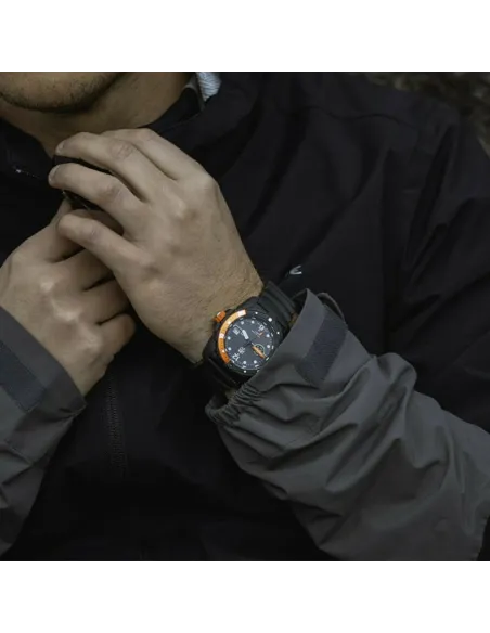 LUMINOX BEAR GRYLLS SURVIVAL XB.3729 42mm BLACK DIAL 200M WR