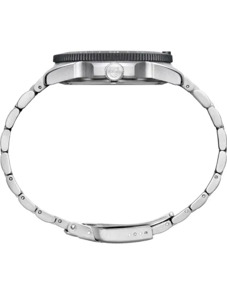 Luminox Pacific Diver Stainless Steel 44MM Green Dial Men's Watch XS.3137 Sapphire with anti-reflection coating Crystal 200M