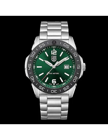 Luminox Pacific Diver Stainless Steel 44MM Green Dial Men's Watch XS.3137 Sapphire with anti-reflection coating Crystal 200M