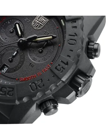 Luminox Navy SEAL XS.3581.SIS Constant Glow Chronograph 45mm SIS Edition rubber band 200m