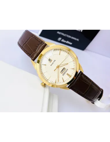 Citizen Eco-Drive Corso AW0092-07Q 40mm Sapphire crystal leather band 100m WR Eco-Drive movement (solar or light powered)