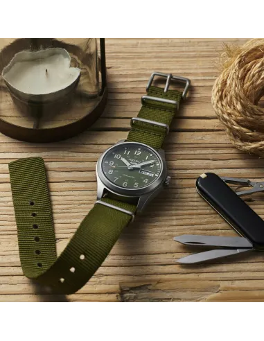Reloj automático hombre Seiko 5 Sports Field SRPG33K1 39mm 100m WR correa de tela
