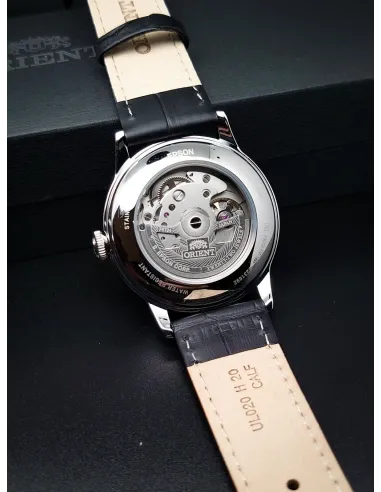 Orient Bambino RA-AC0M03S 38mm automatic men’s watch leather band