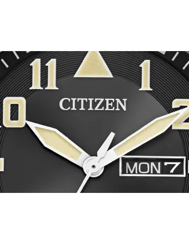 Reloj Aviador hombre Citizen Garrison Titanium BM8560-53E Ecodrive dial negro 42mm correa y caja de titanio