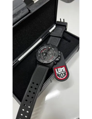 Luminox Navy SEAL XS.3581.SIS Constant Glow Chronograph 45mm SIS Edition rubber band 200m