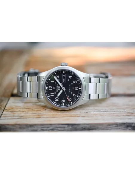 reloj automático hombre Seiko 5 Sports Field Style SRPJ81K1 36mm “In the metal” 100m WR correa de acero