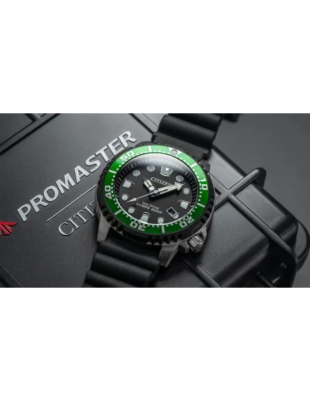Reloj de buceo hombre Citizen Promaster BN0155-08E dial negro 44mm Ecodrive 200 WR correa de poliuretano