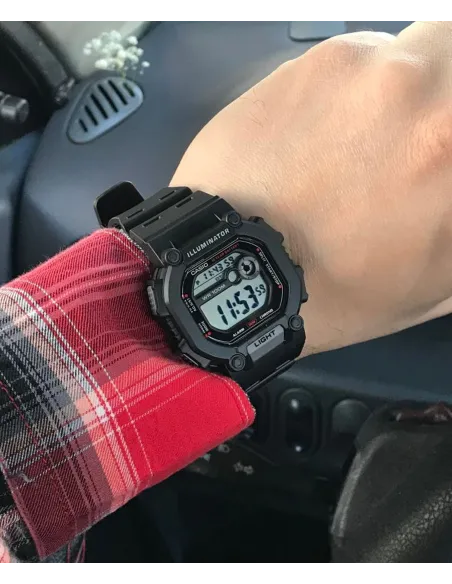 reloj digital deportivo hombre Casio W-737HX-1AV 100m WR alarma luz Led 10 años batería