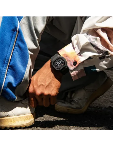 Casio G-Shock SOLAR G-SQUAD DW-H5600-1JR JDM 200M WR
