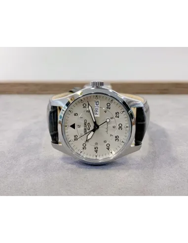 reloj automático hombre Seiko 5 Sports SRPJ87K1 ‘Champagne Flieger’ Suit Style 36mm 100m