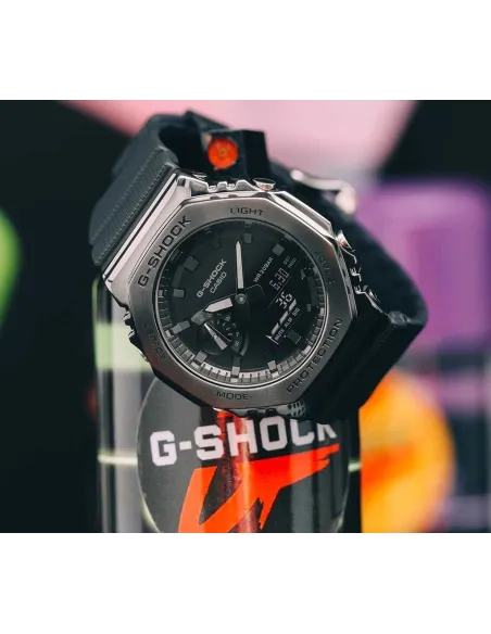 Casio G-Shock GM-2100BB-1A 200m WR Hora Mundial  5 alarmas diarias resistente a los golpes