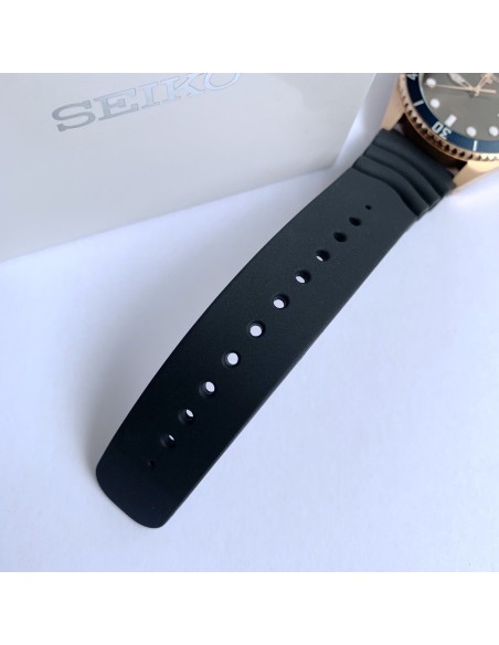 reloj automático hombre Seiko 5 Sports SRPB96J1 44mm 100m WR Hecho en Japón correa de goma