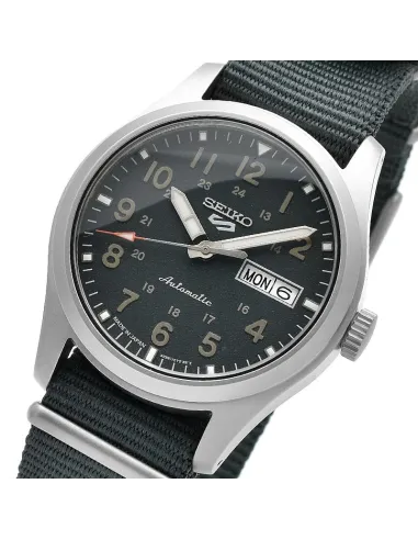 Seiko 5 Sports SBSA115  MADE IN JAPAN JDM 39,4mm 100M WR ENGLISH-KANJI correa de tela JDM