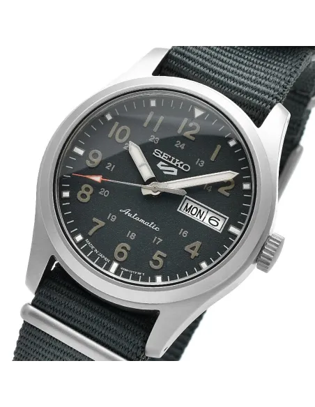 Seiko 5 Sports SBSA115  MADE IN JAPAN JDM 39,4mm 100M WR ENGLISH-KANJI correa de tela JDM