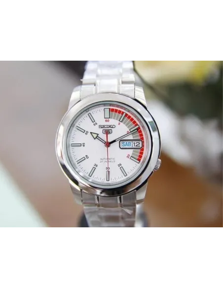 reloj automático hombre Seiko 5 SNKK25K1 37mm 30m WR correa de acero