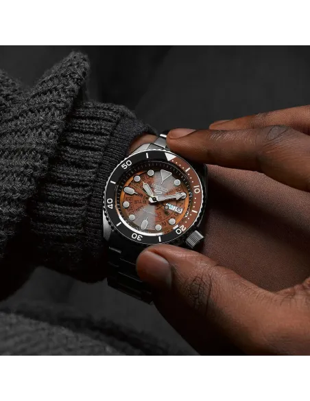 ​reloj automático hombre Seiko 5 Sports SKX 'Skeleton Style' SRPJ47K1 42.5mm 100m WR