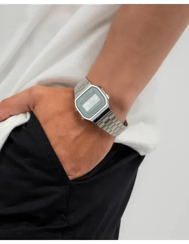 Reloj Casio Vintage A168WA-3A correa acero inoxidable alarma luz