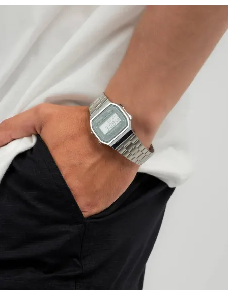 Reloj Casio Vintage A168WA-3A correa acero inoxidable alarma luz