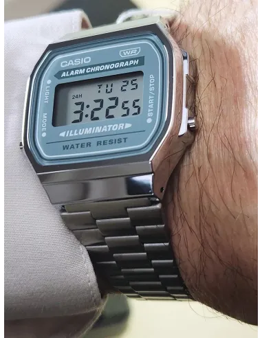 Reloj Casio Vintage A168WA-3A correa acero inoxidable alarma luz