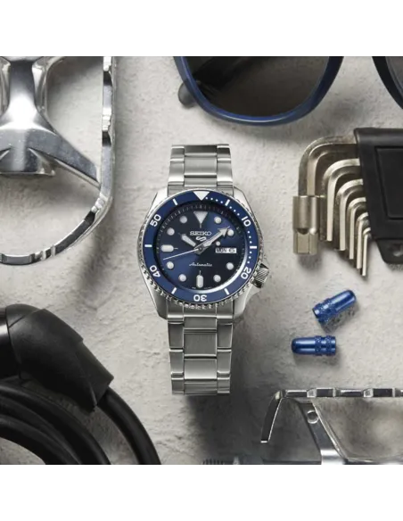 reloj deportivo hombre Seiko 5 Sports SRPD51K1 42.5mm 100m WR correa de acero