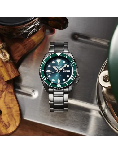 reloj automático buceo hombre Seiko 5 Sports SRPD61K1 42.5mm 100m WR correa de acero