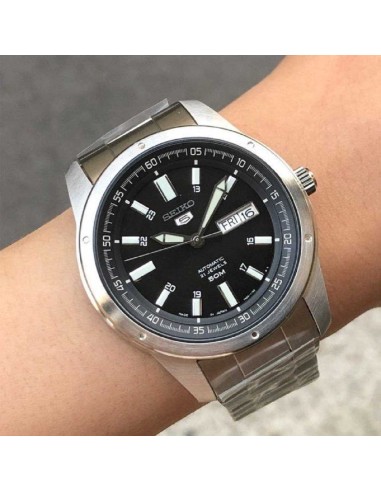 reloj automático hombre Seiko 5 SNKN13J1 42mm 50m WR Hecho en Japón correa de acero 7S26