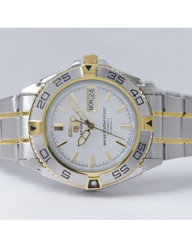 reloj automático buceo hombre Seiko 5 Sports SNZB24J1 39mm 100m WR Hecho en Japón correa de acero