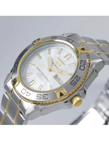 reloj automático buceo hombre Seiko 5 Sports SNZB24J1 39mm 100m WR Hecho en Japón correa de acero