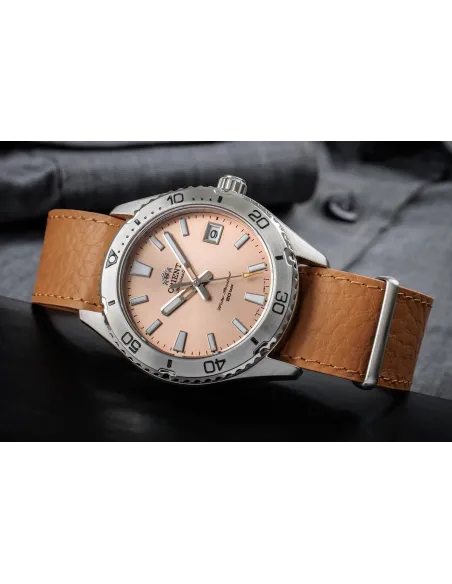 Orient Mako  RA-AC0Q05P 39.9mm cristal de zafiro 200m WR