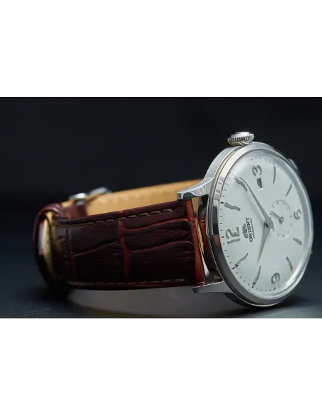 Reloj hombre automático Orient RA-AP0002S esfera plateada correa cuero marrón